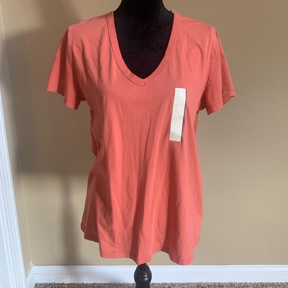 NWT Universal Thread v-neck shirt, orange sz L